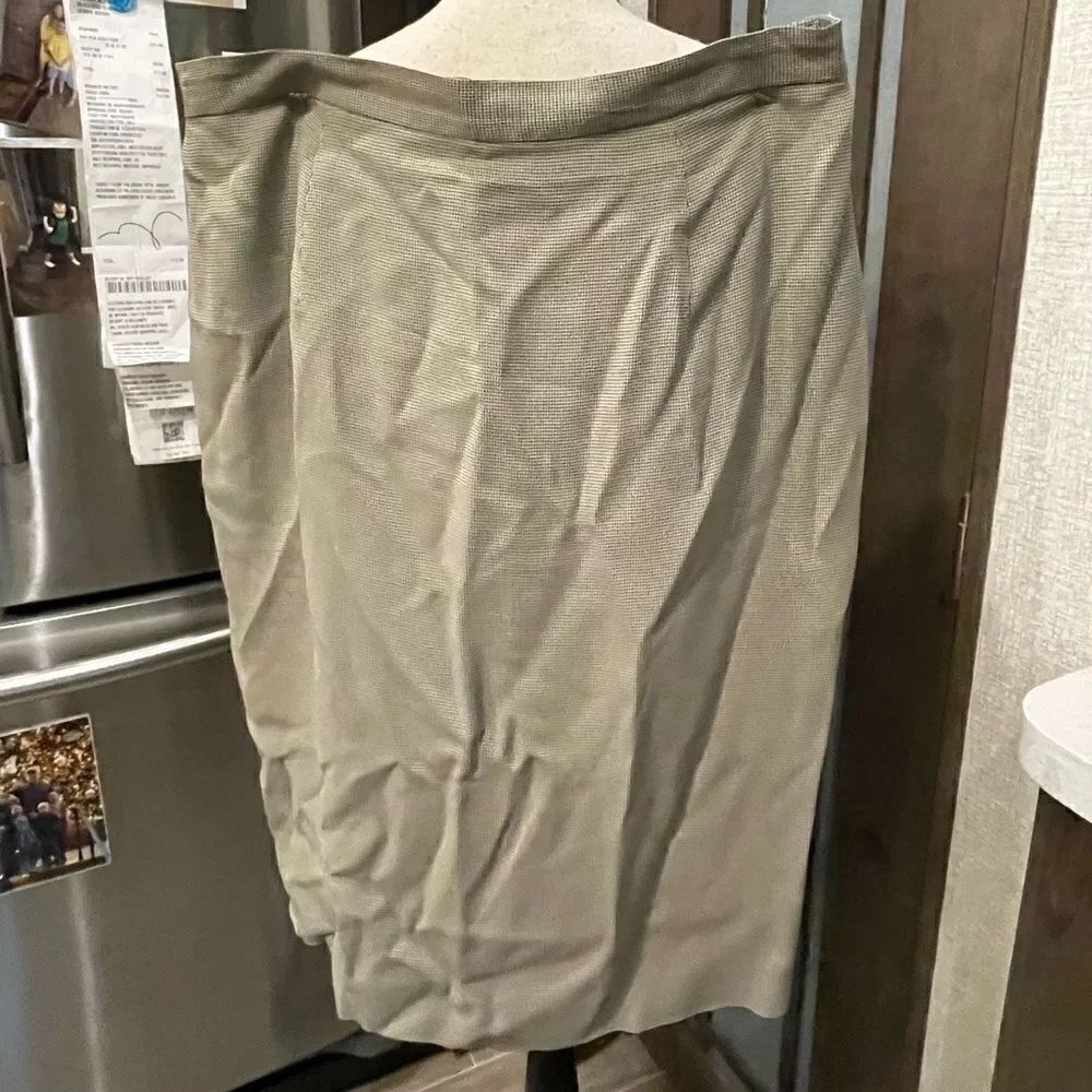 Dana Buchman Skirt  